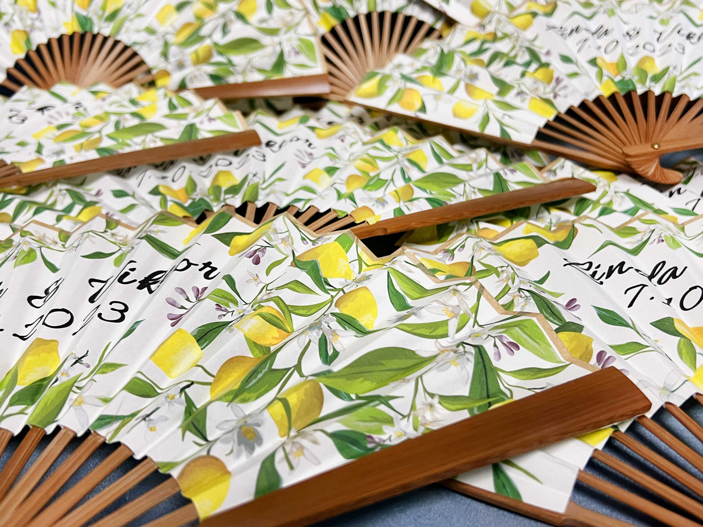 High End Personalized Custom Fans Lemon Printed Folding Hand Fans Wedding Party Favors Gifts for Guests Bulk Orange Folding Fans