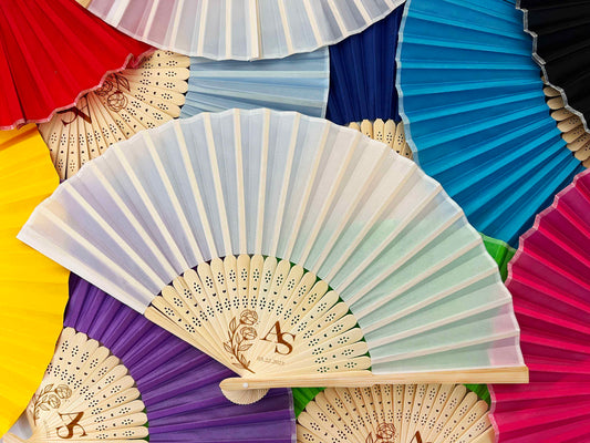 Personalized Custom Fabric Fans Gifts Engraved Folding Hand Fans Wedding Party Favors Gifts for Guests in Bulk