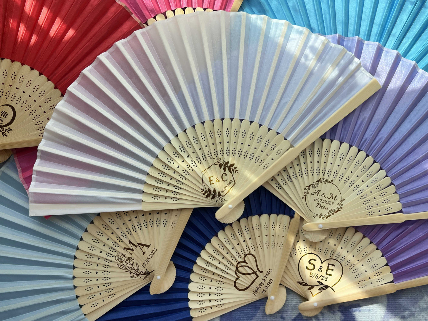 Personalized Custom Fabric Fans Gifts Engraved Folding Hand Fans Wedding Party Favors Gifts for Guests in Bulk