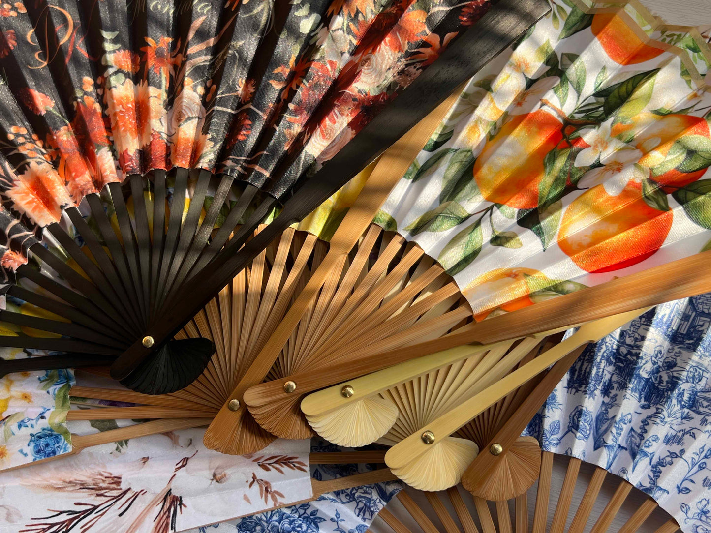 Personalized Custom Fabric Fans Rustic Wedding Dinner Party Favors Gifts for Guests Bulk Lemon Floral Folding Hand Fans Cloth Fan Home Decor