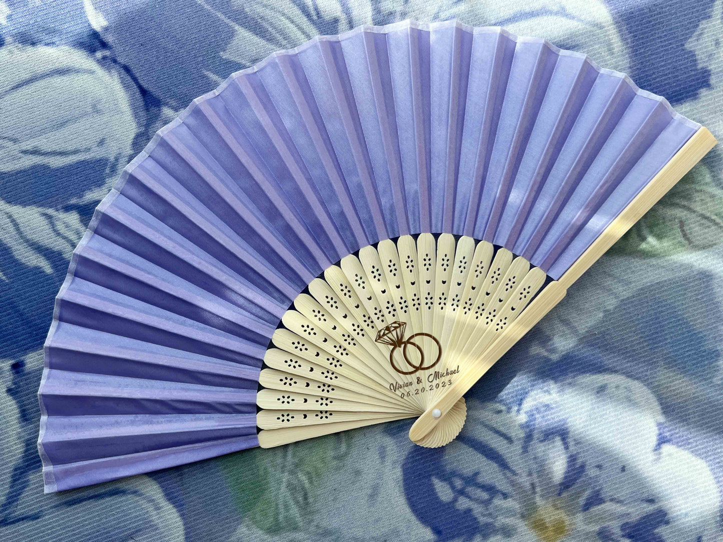 Personalized Custom Fabric Fans Gifts Engraved Folding Hand Fans Wedding Party Favors Gifts for Guests in Bulk