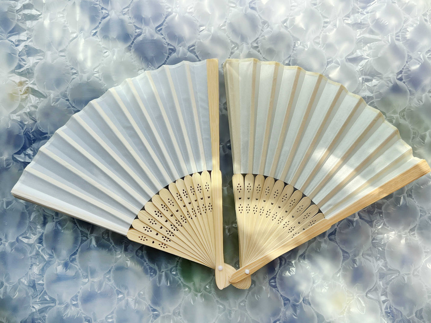 Personalized Custom Fabric Fans Gifts Engraved Folding Hand Fans Wedding Party Favors Gifts for Guests in Bulk