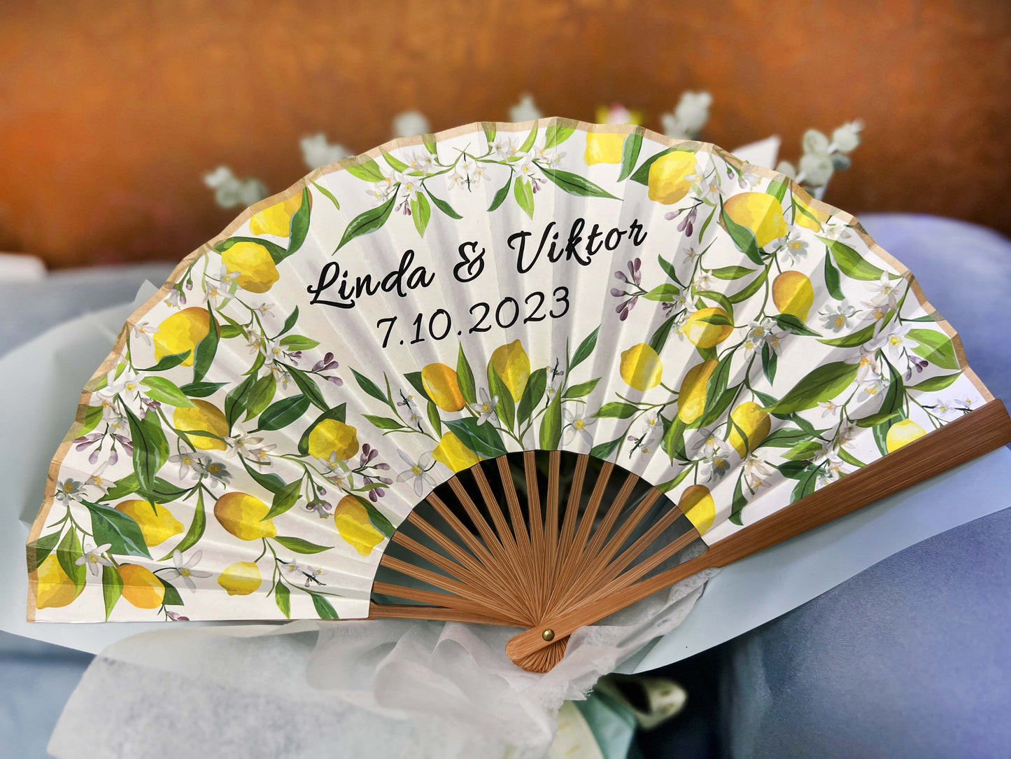 High End Personalized Custom Fans Lemon Orange Printed Folding Hand Fans Wedding Party Favors Gifts for Guests Bulk